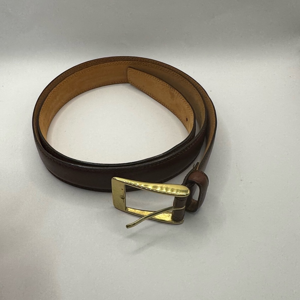 genuine Italian leather belt with a size 40/100 solid brass buckle